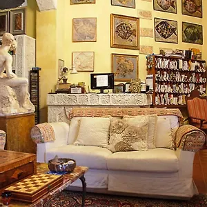  Accommodatie bij particulieren Donna Regina Dimora D'epoca
